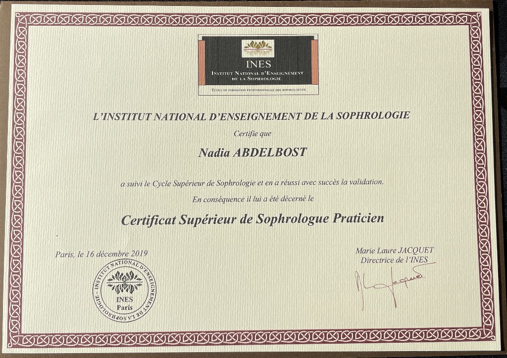 photo diplome Nadia Abdelbost