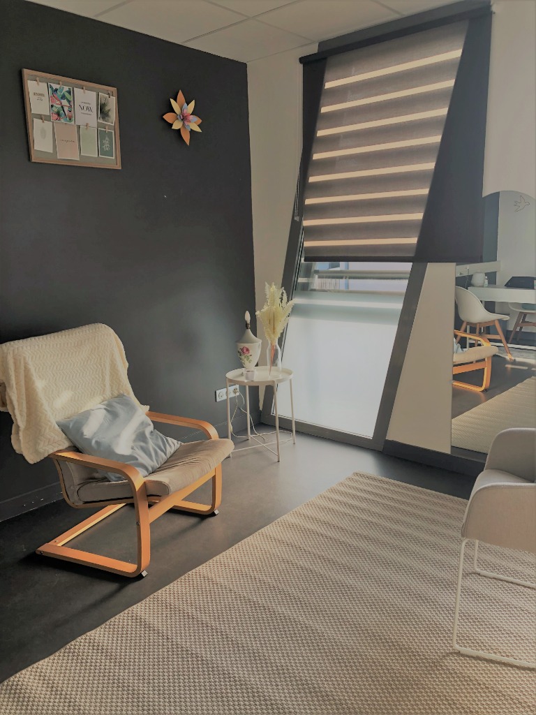 photo cabinet Charlotte Chemineau