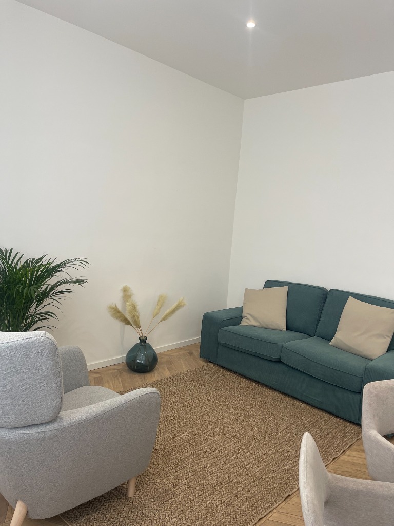 photo cabinet Julie DRUELLE