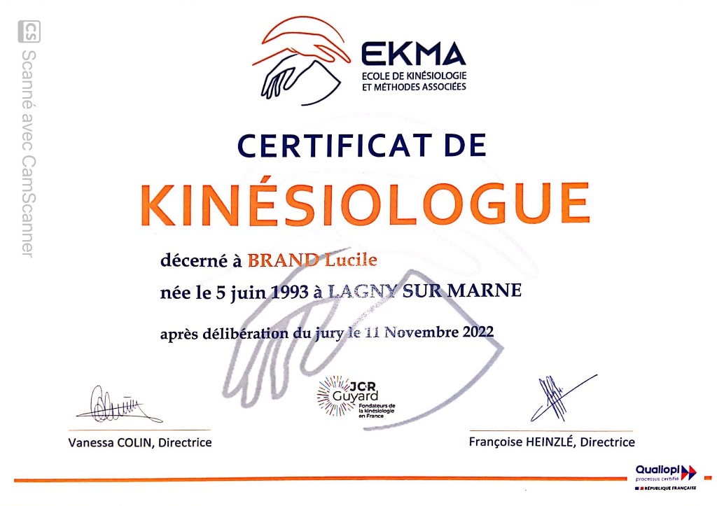 photo diplome Lucile Brand