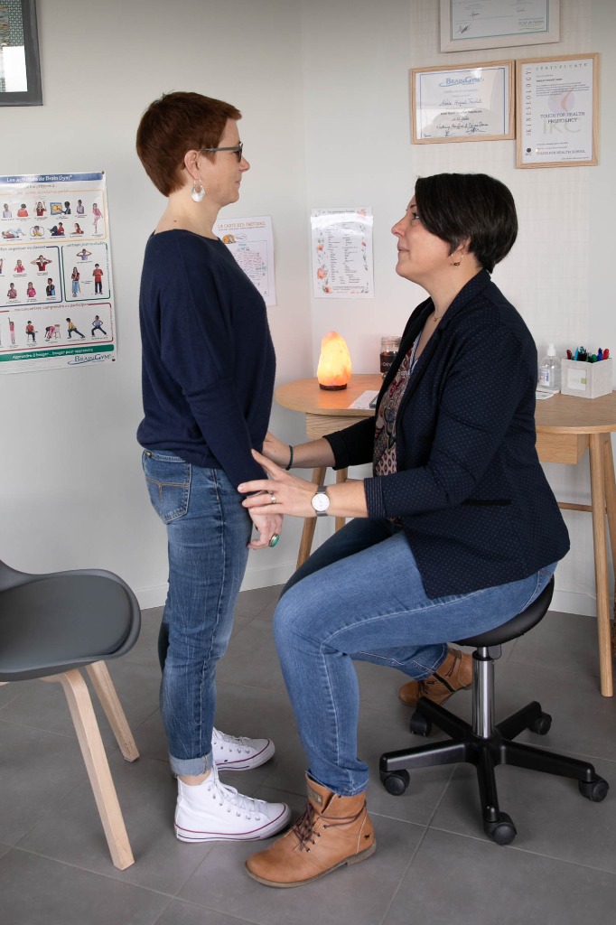 photo seance Adèle KINESIOLOGIE