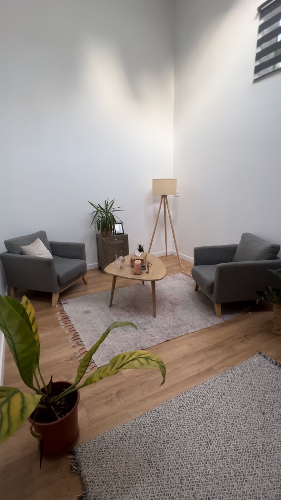 photo cabinet Julien Saint Geniez