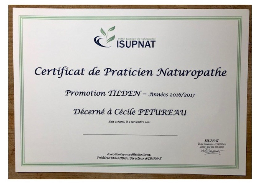 photo diplome Cécile PETUREAU