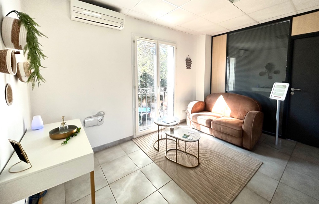 photo seance Fanny HARICHE Hypnose Magnétisme Sevrage Tabagique