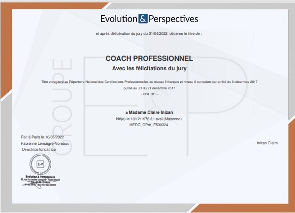 photo diplome Claire Inizan Coaching