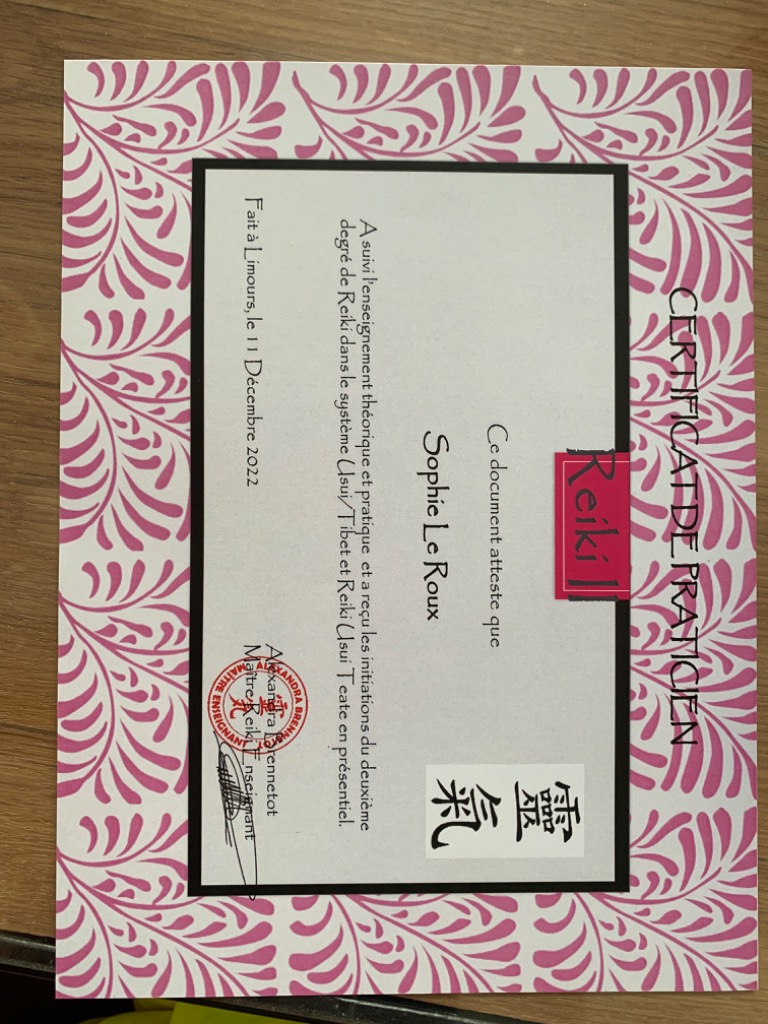 photo diplome Sophie Le Roux Naturopathe Reiki