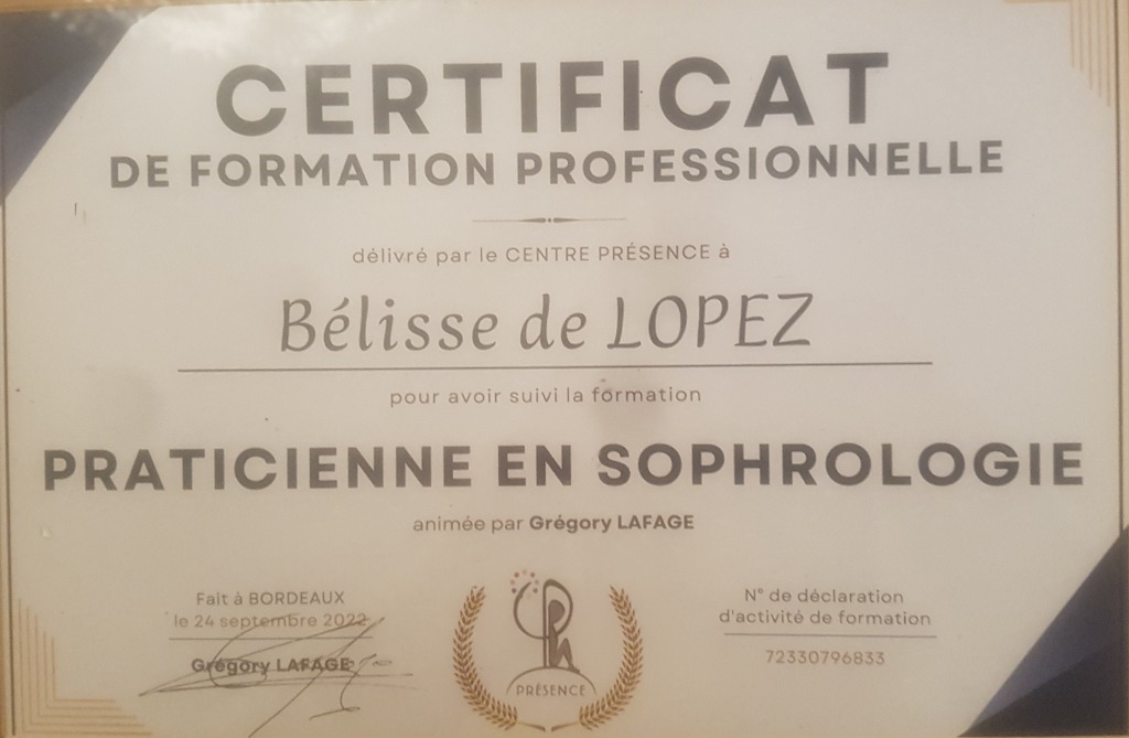 photo diplome Bélisse Oliver de lopez