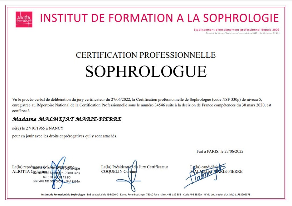 photo diplome Marie-Pierre MALMEJAT