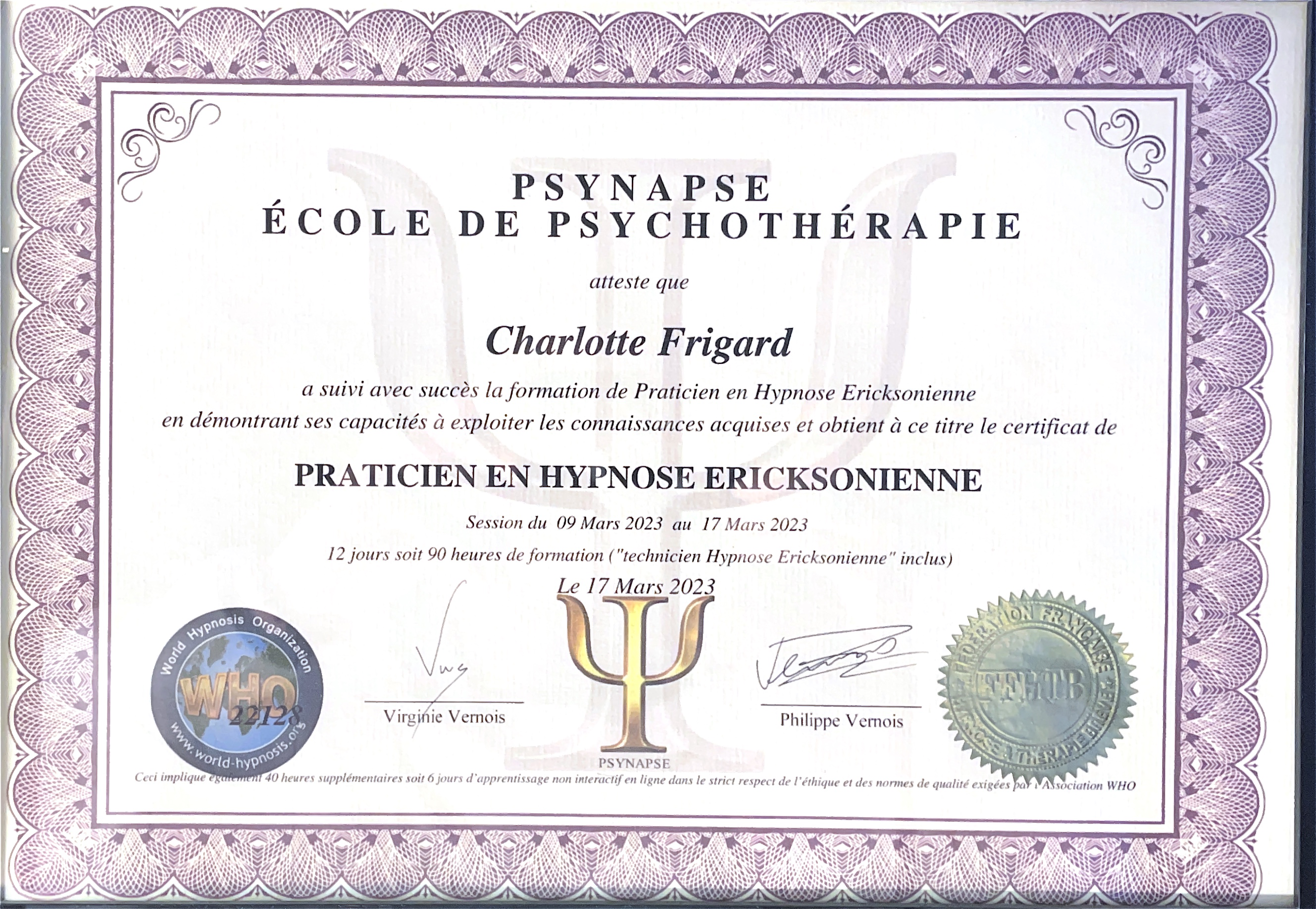 photo diplome Charlotte Frigard