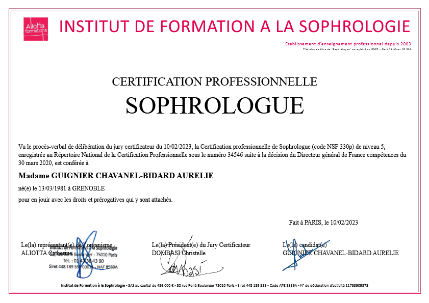 photo diplome Aurélie Guignier Sophrologue 