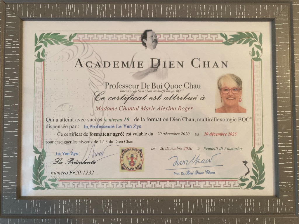 photo diplome  Multiréflexologie Dien Chan Chantal-Alexina ROGER