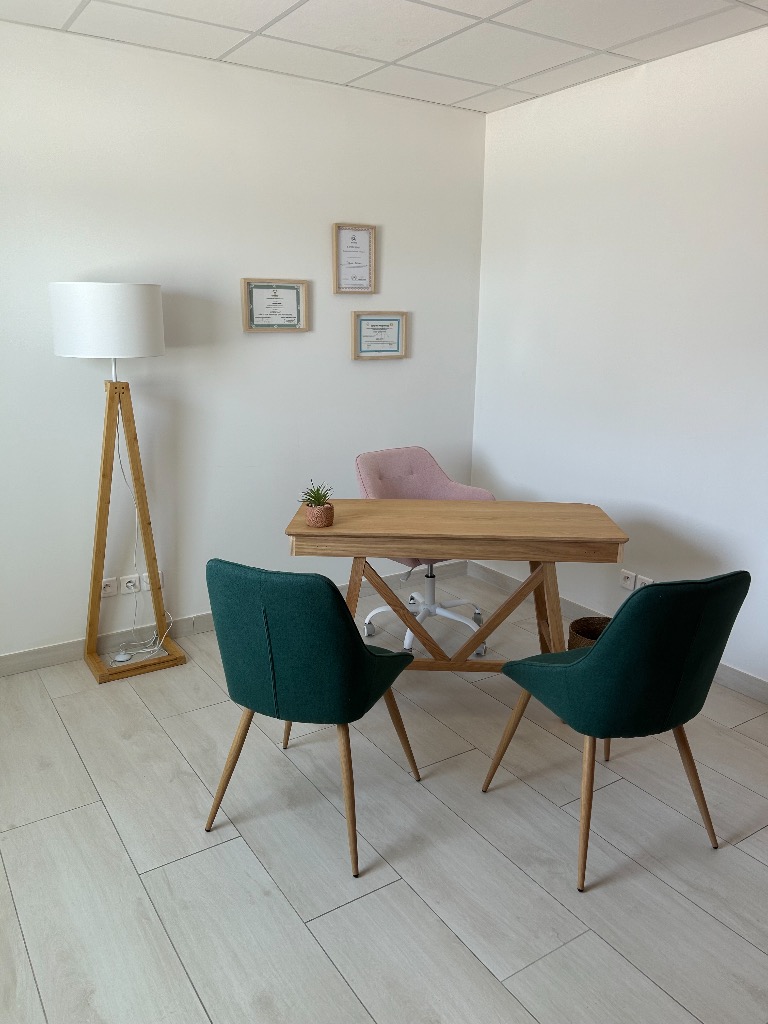 photo cabinet Marie Salinas