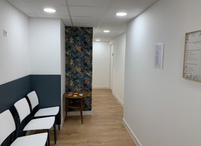 photo cabinet Nicolas Charvet