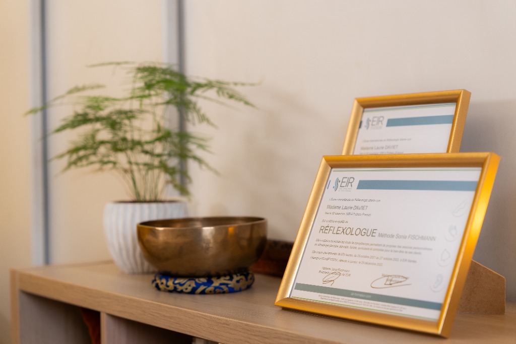 photo diplome Laurie Daviet, Réflexologie combinée