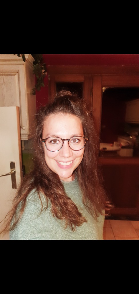 photo portrait Emanuelle Nadrin psychologue et massage Ardennes