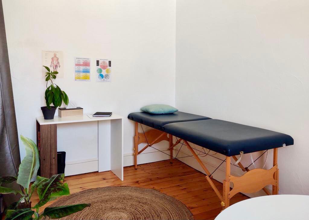 photo cabinet Violette Nouvian Kinésiologue