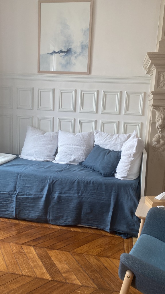 photo cabinet Alicia CEBAREC MAKANJA