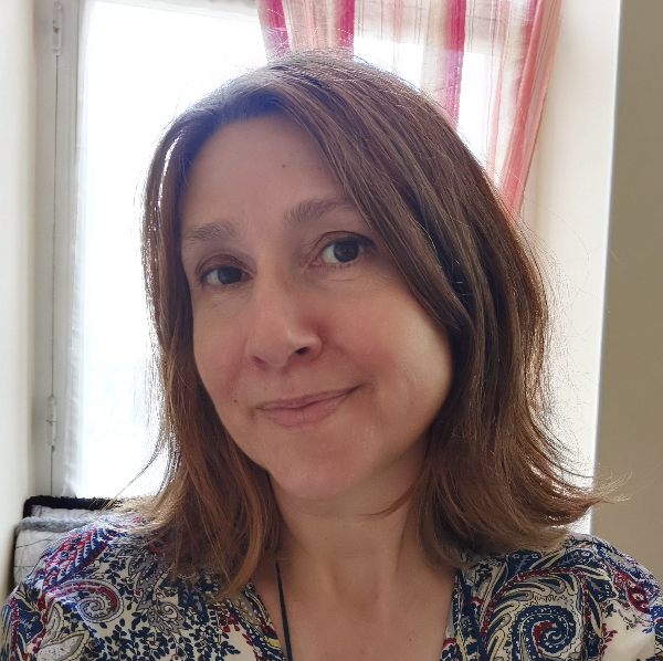 Véronique LACHENAUD