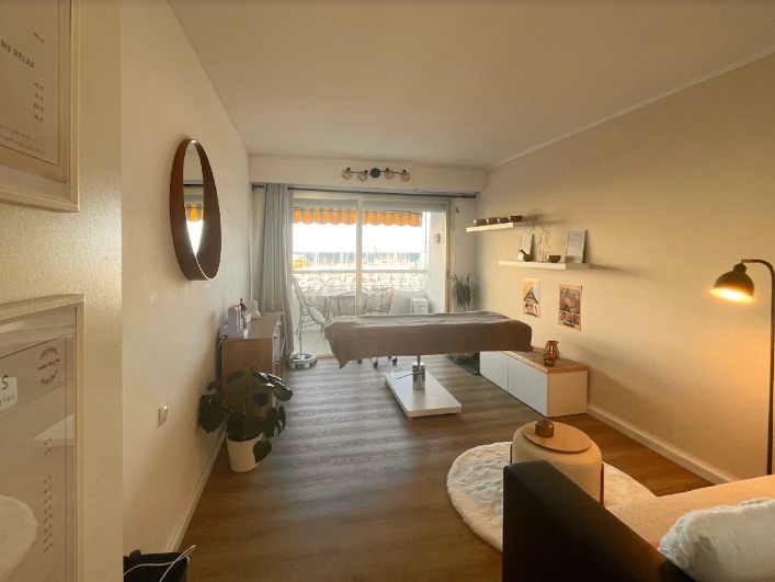 photo cabinet ANDREA SEBE