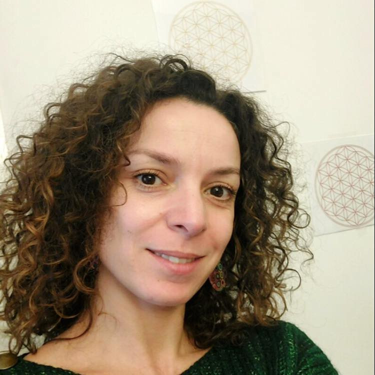 photo portrait Sarah SI KACEM - Naturopathe diplômée