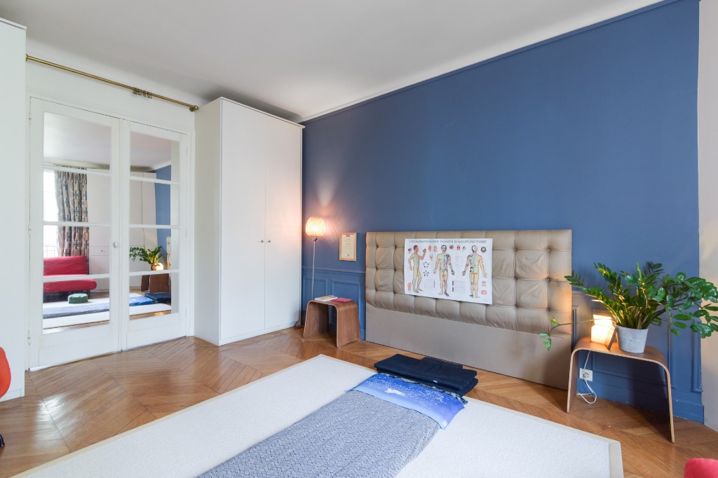 photo cabinet CHATEL Agathe