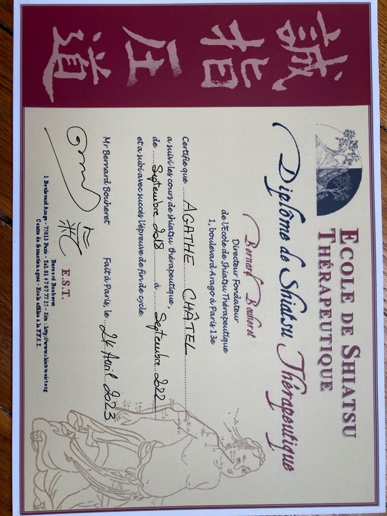 photo diplome CHATEL Agathe