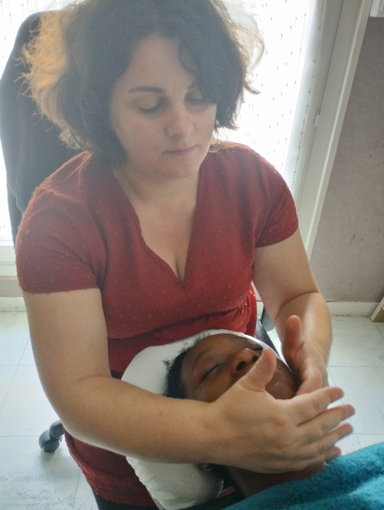 photo seance K’LOE kinesiologie