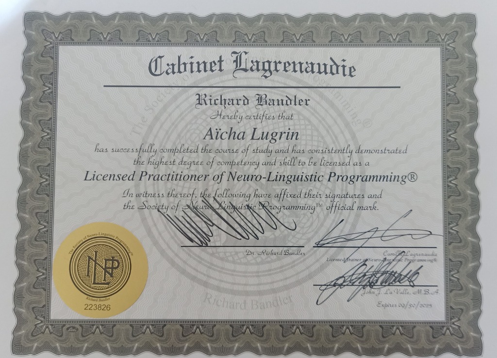 photo diplome AICHA LUGRIN