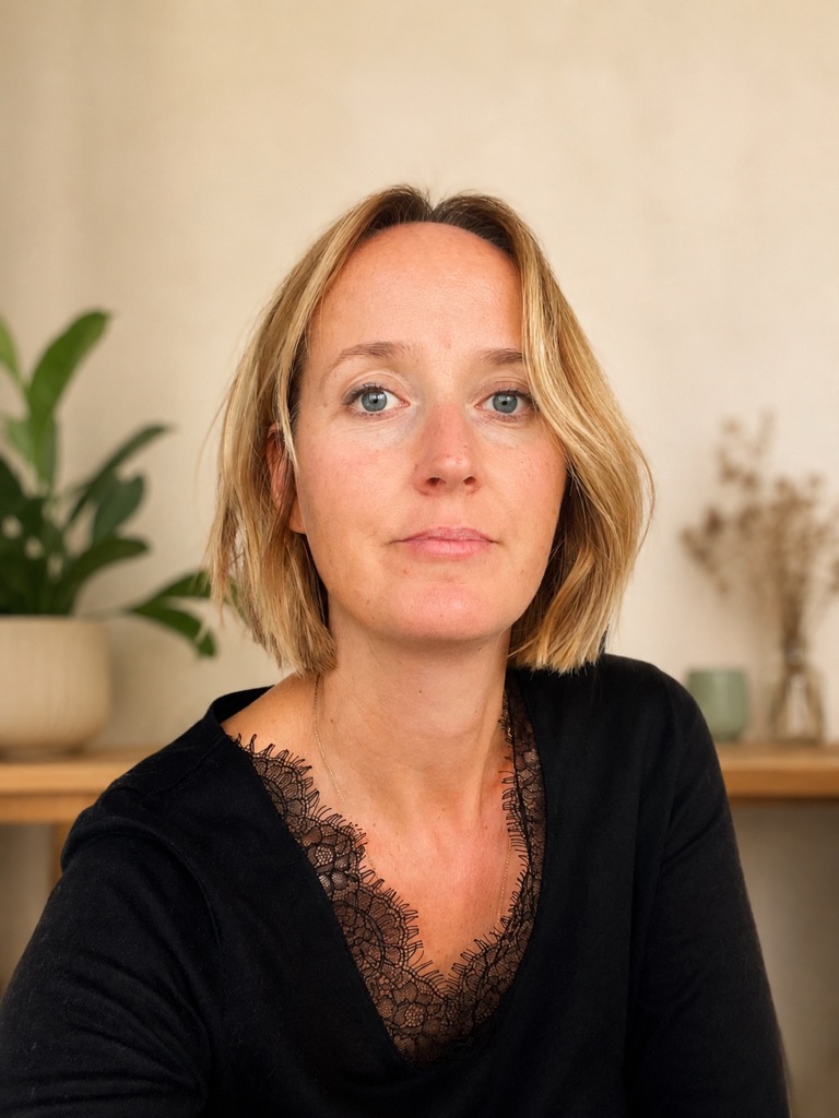 photo portrait Claire AUBAZAC 