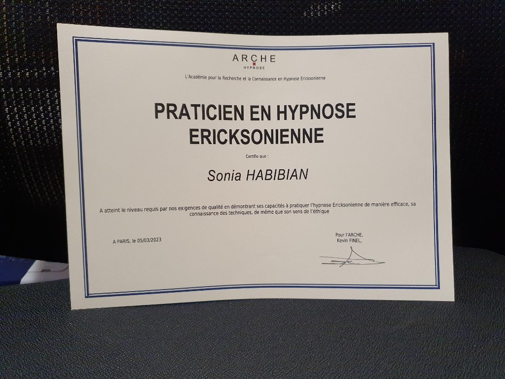 photo diplome SONIA HABIBIAN