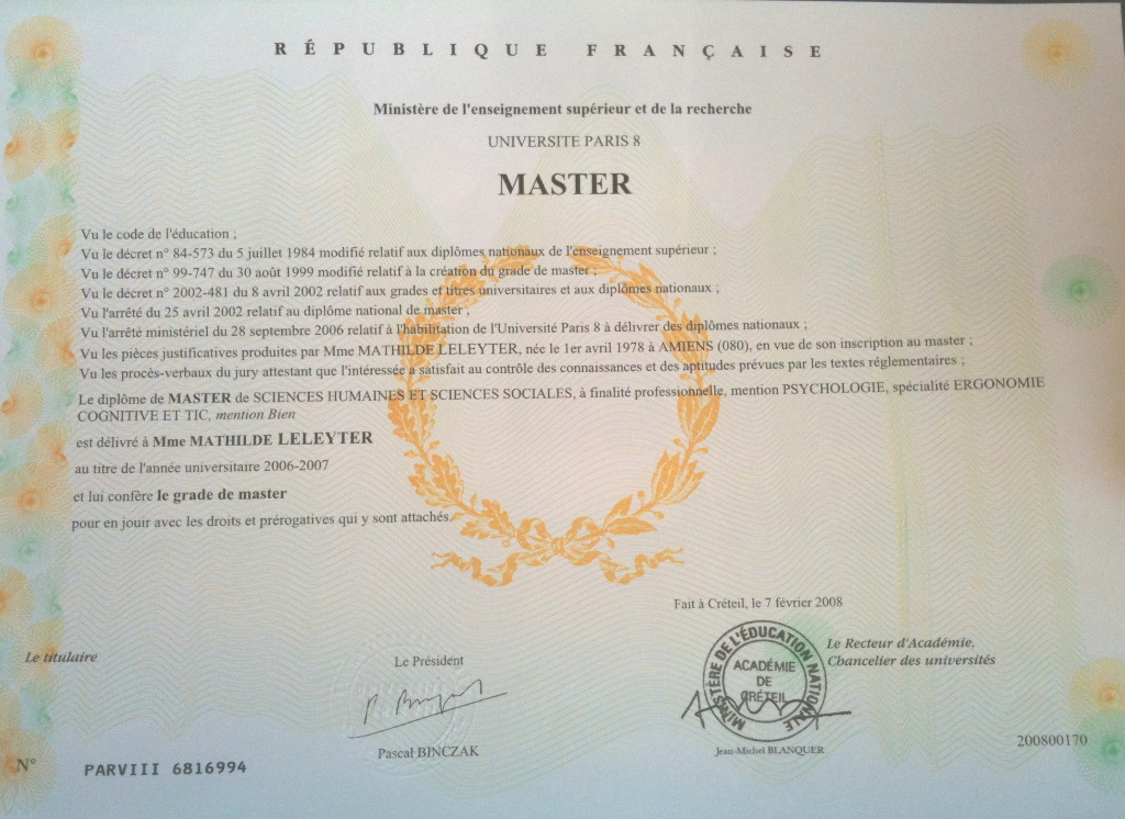 photo diplome Mathilde Dehame Equilibre et Relations