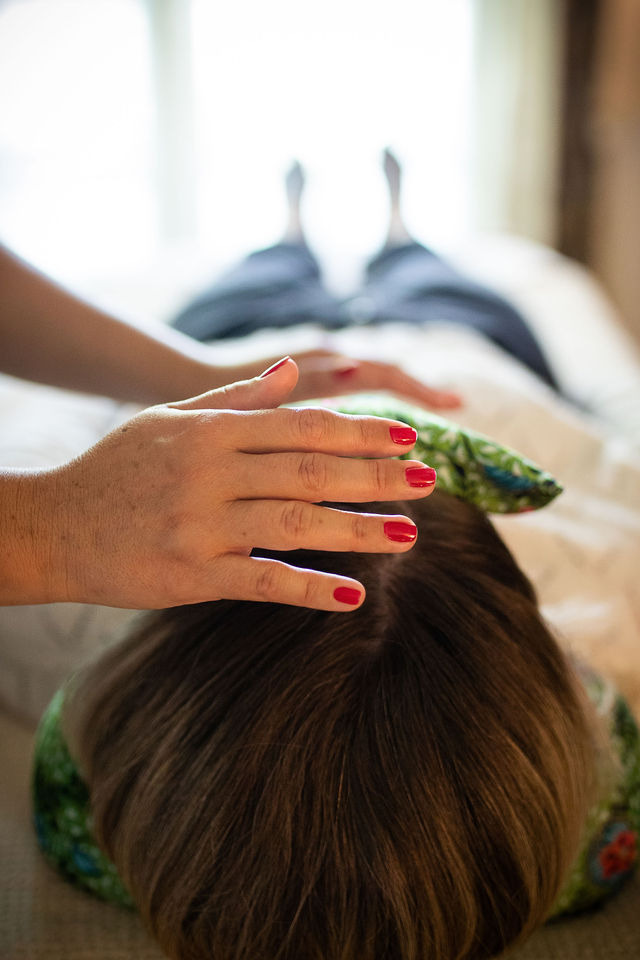 photo seance Sora Énergies Energéticien Magnétiseur Massage