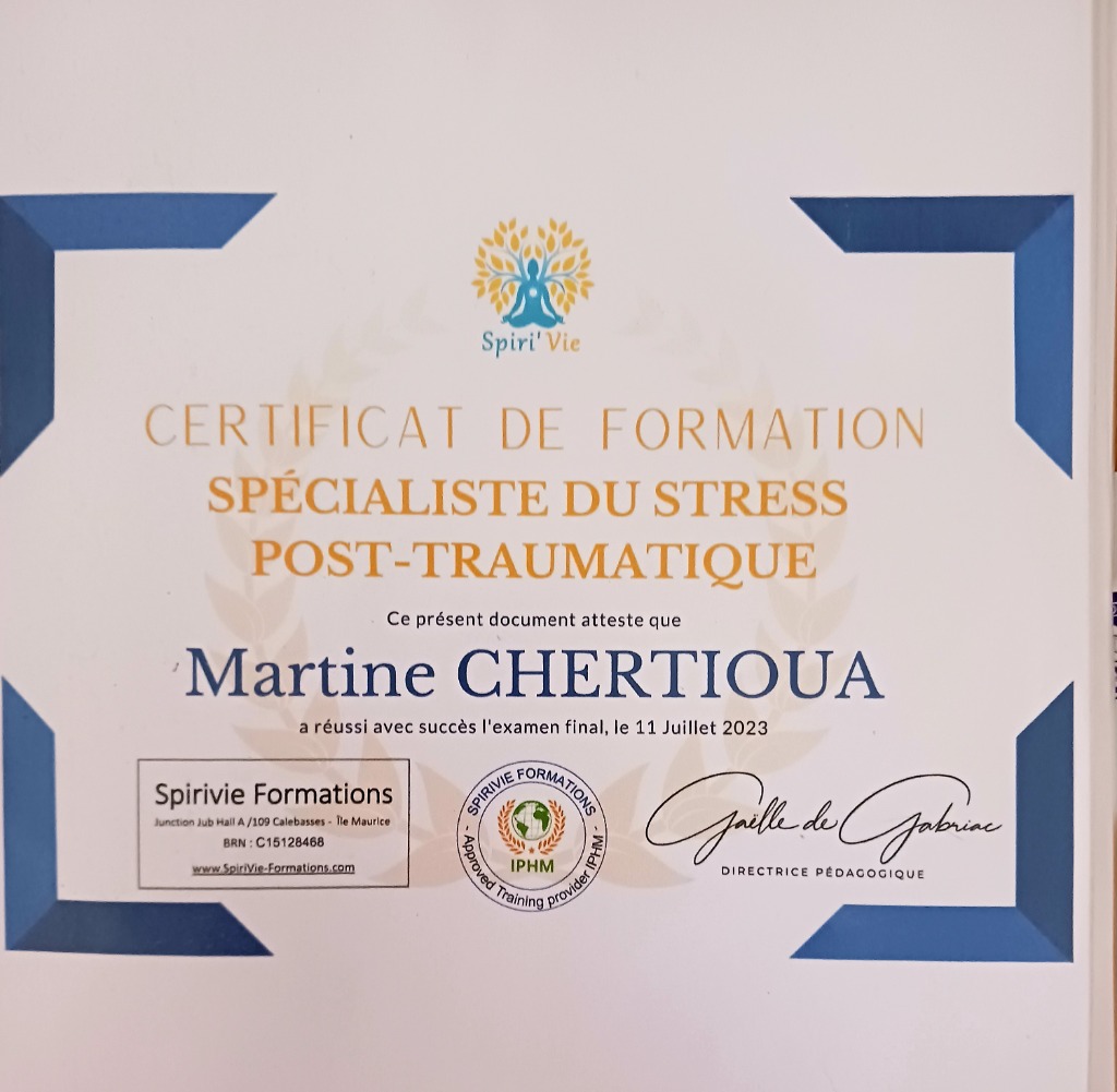 photo diplome MARTINE  CHERTIOUA