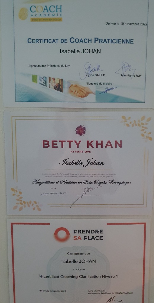 photo diplome Isabelle JOHAN