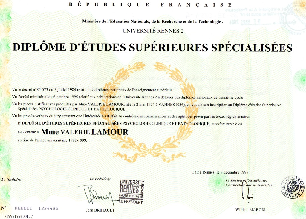 photo diplome Valérie Lamour