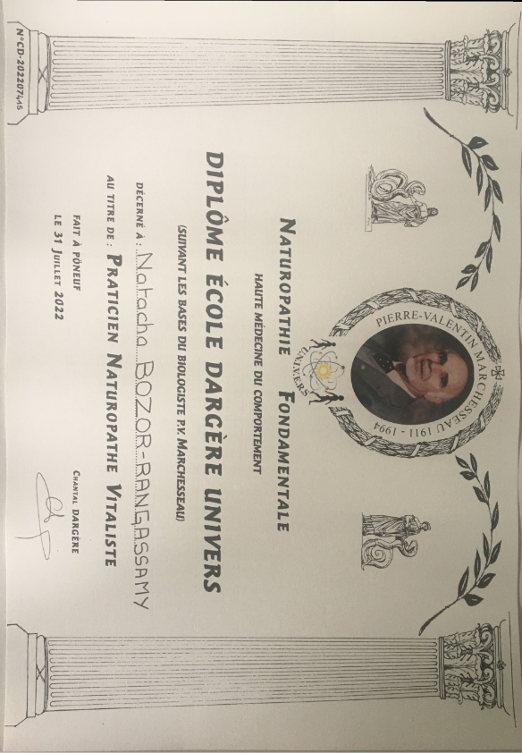 photo diplome Hygéia naturo par Natacha B.