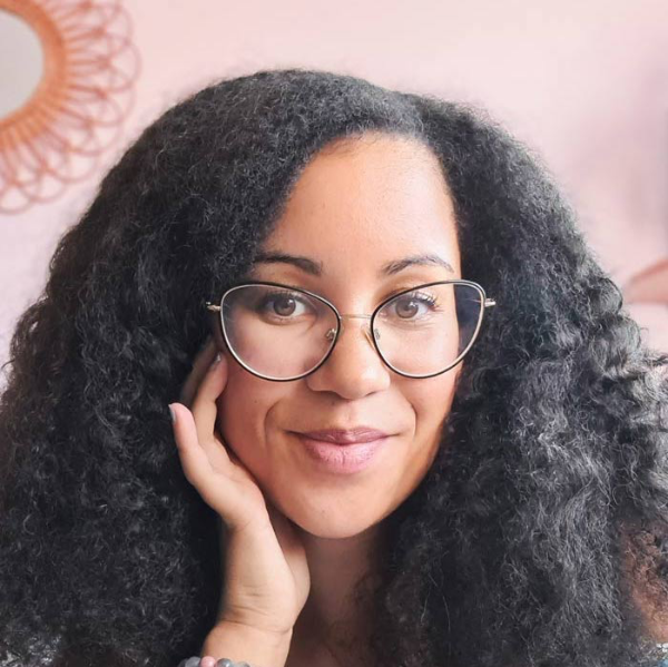 Julia - Une touche de Violette