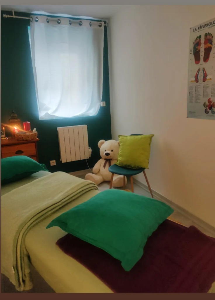 photo cabinet Sibel AYGUN Réflexologue TITRÉ RNCP PAR l’ÉTAT