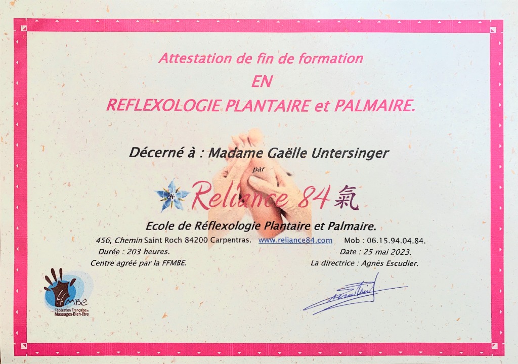 photo diplome Gaëlle Réflexologie 