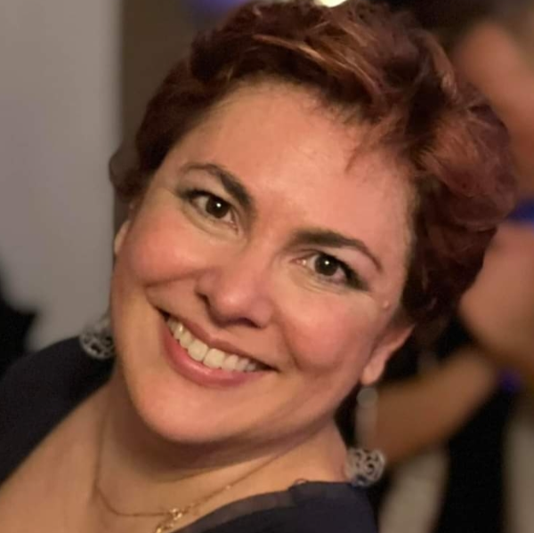 SANDRINE LES MAINS DE L’ENERGIE