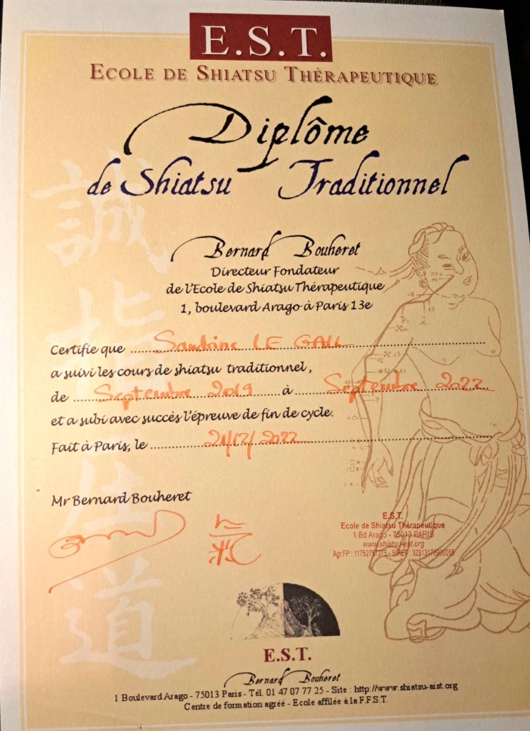 photo diplome SANDRINE LES MAINS DE L’ENERGIE