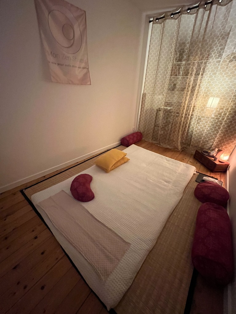 photo cabinet Mon Zen Shiatsu 