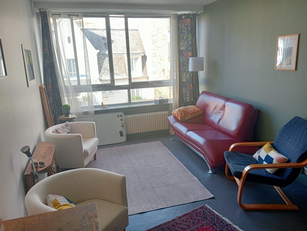 photo cabinet CHARLOTTE DEBEST Psychopraticienne