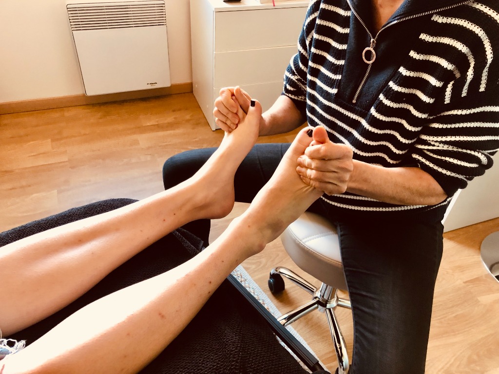 photo seance Edwige Réflexologue Energéticienne