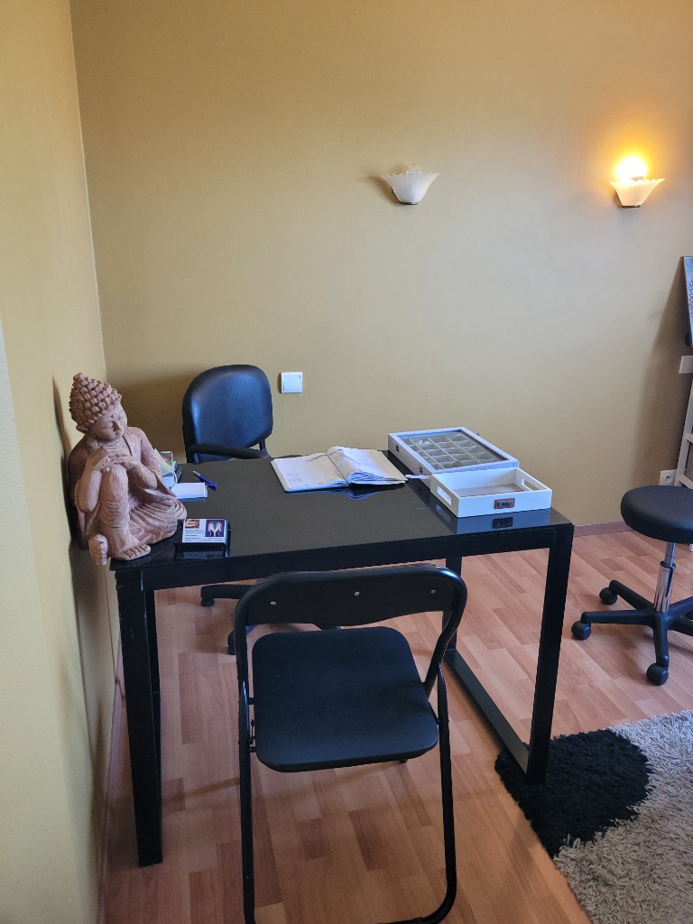 photo cabinet Sandra Lecart Magnetiseuse lithothérapie