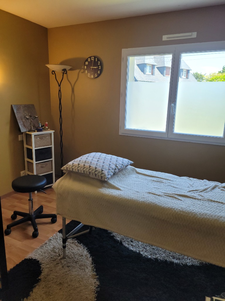 photo seance Sandra Lecart Magnetiseuse lithothérapie