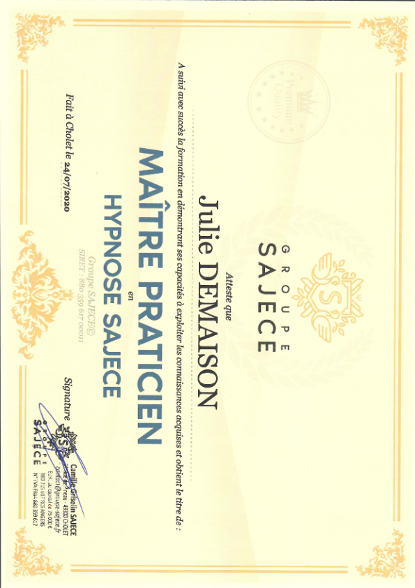 photo diplome Julie Demaison - Bulles de Sajece