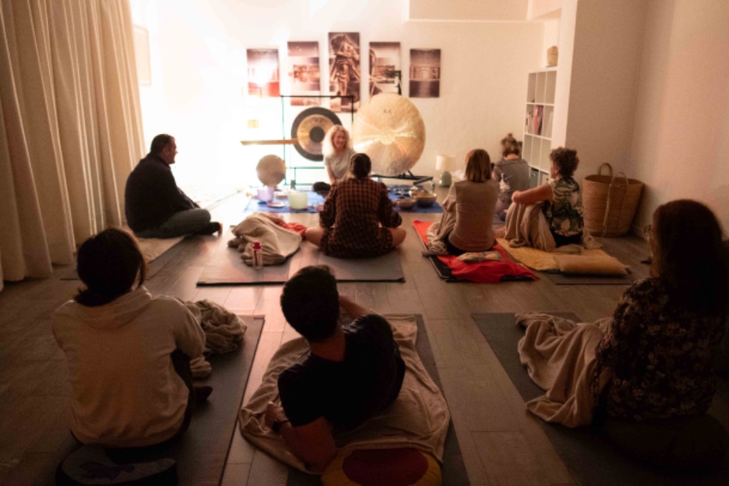 photo cabinet Vibrations Sonores