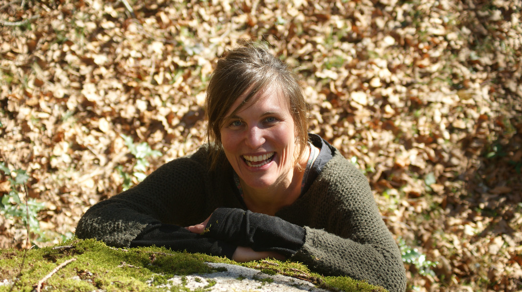 photo portrait Six Pieds sur Terre, Psychothérapie, Equithérapie