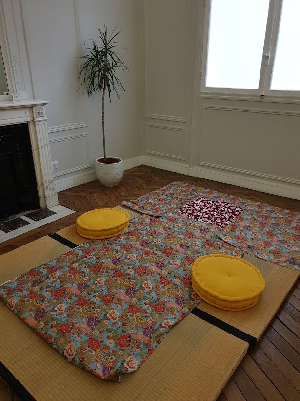 photo cabinet HANIKO SHIATSU KI